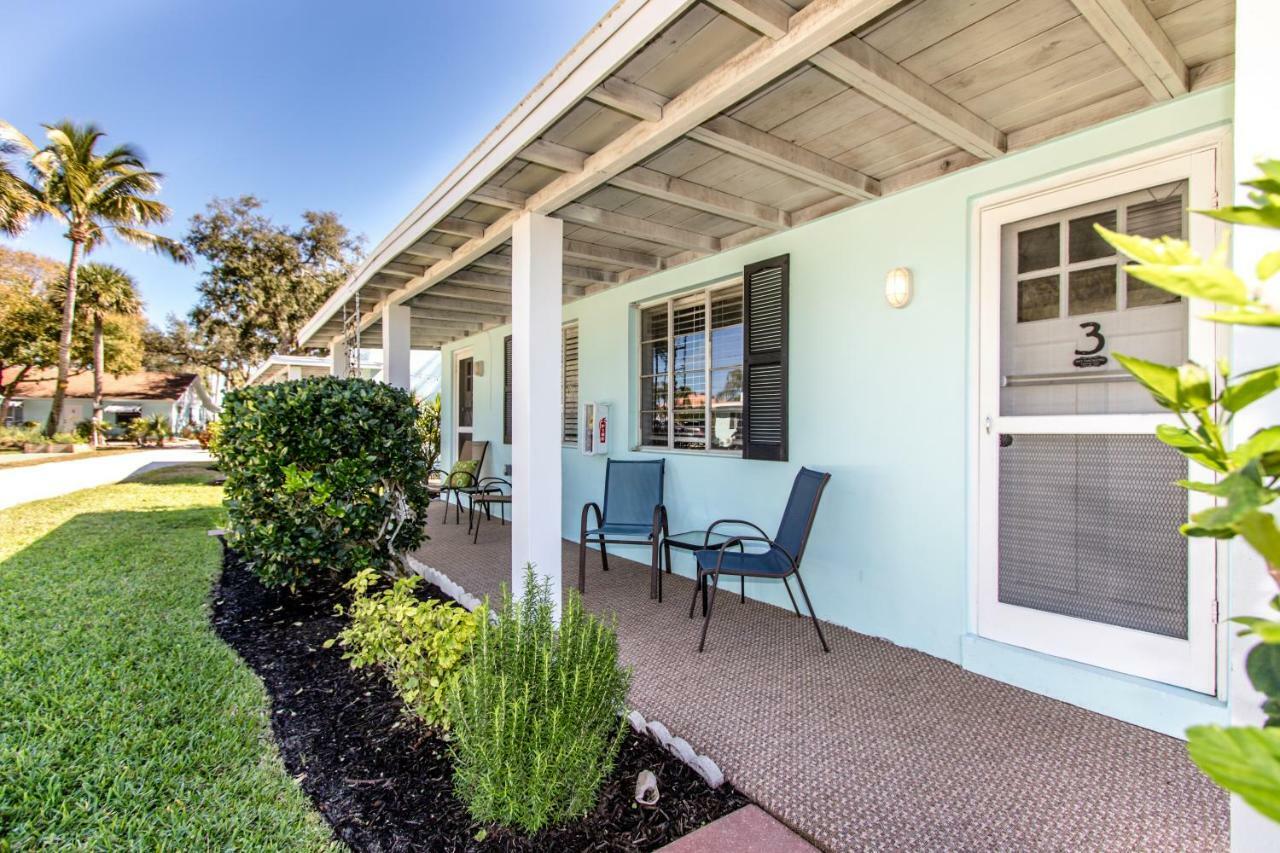 Island View Cottages Sebastian Exterior foto